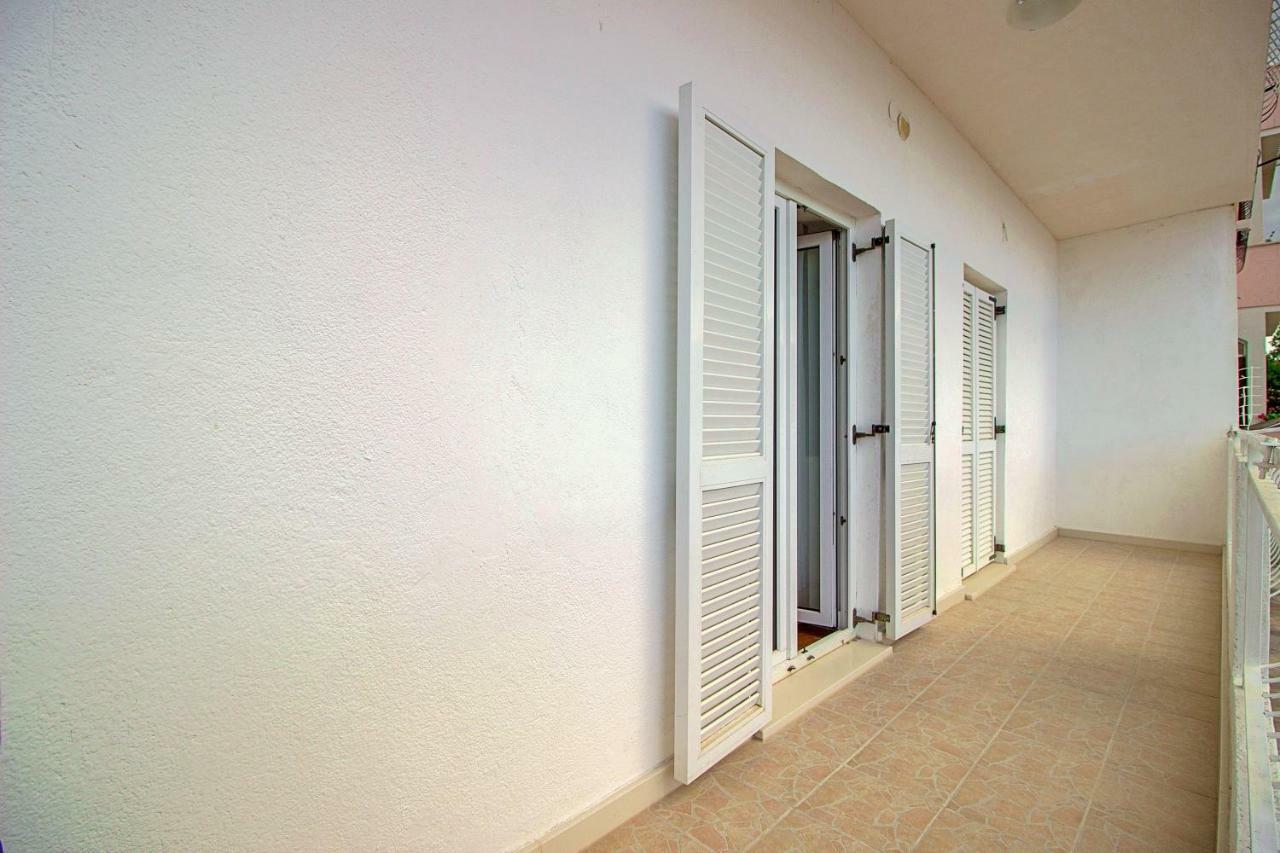 Apartment Milana Duce Exterior photo